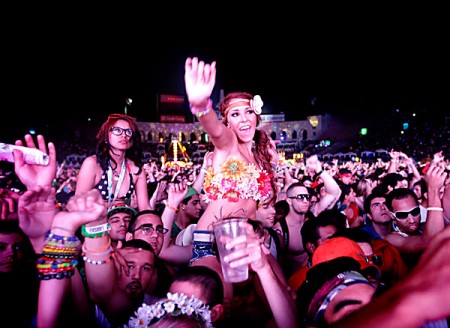 EDC crowd LA